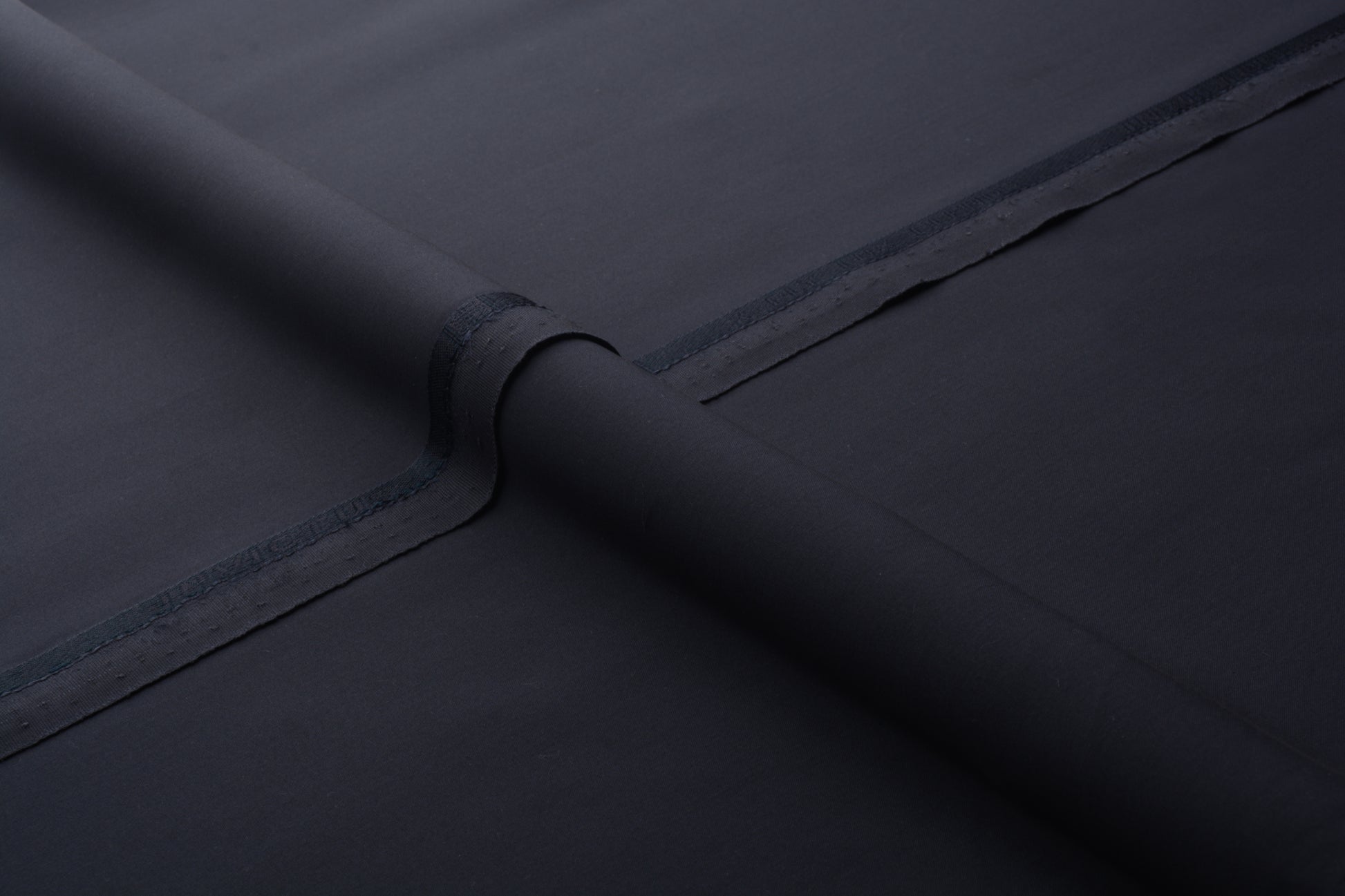 DEEP CHARCOAL