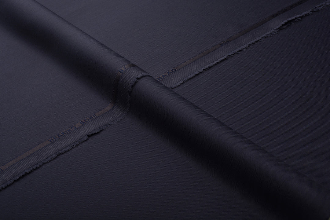 DARK CHARCOAL