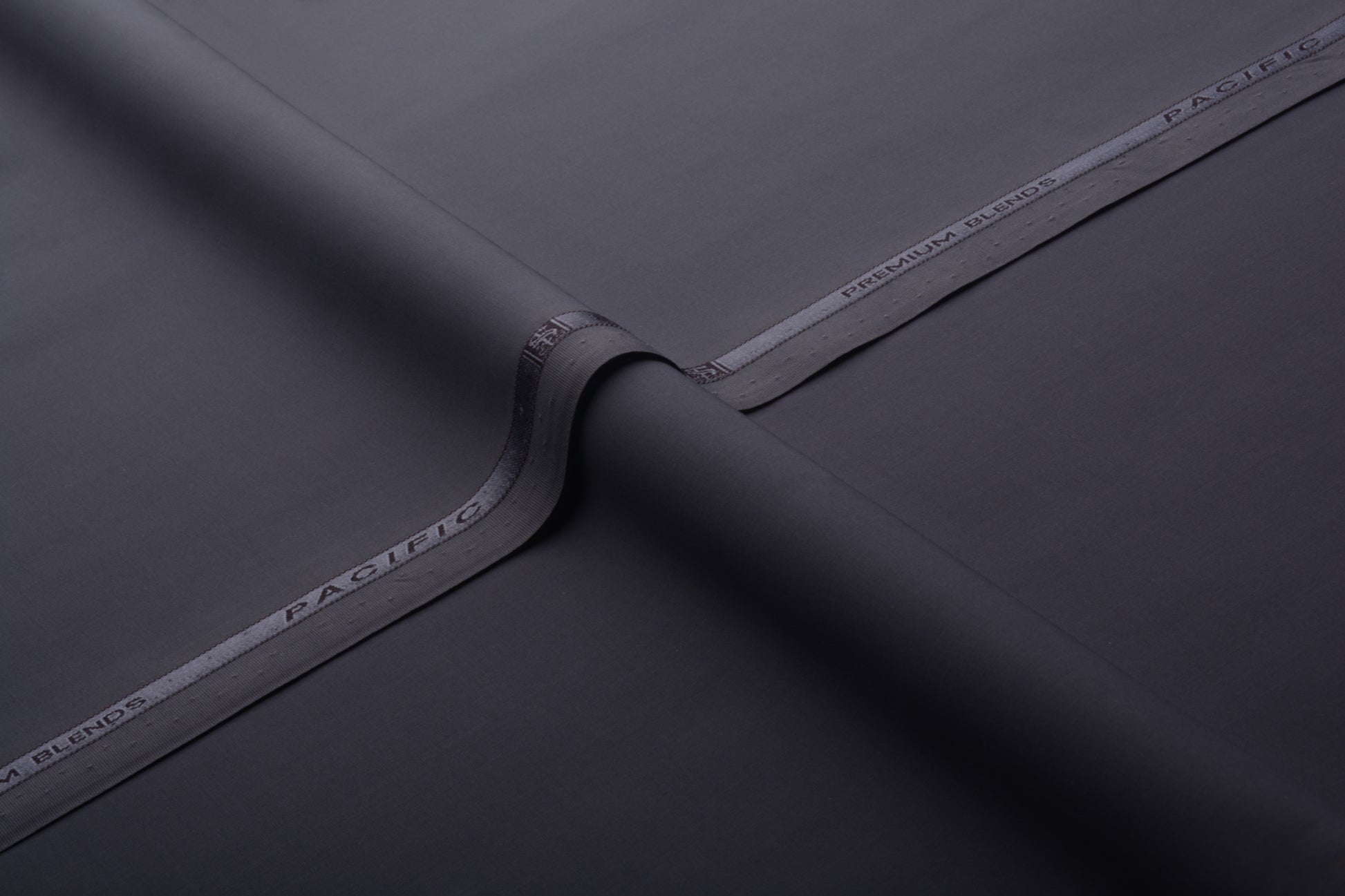 DARK CHARCOAL