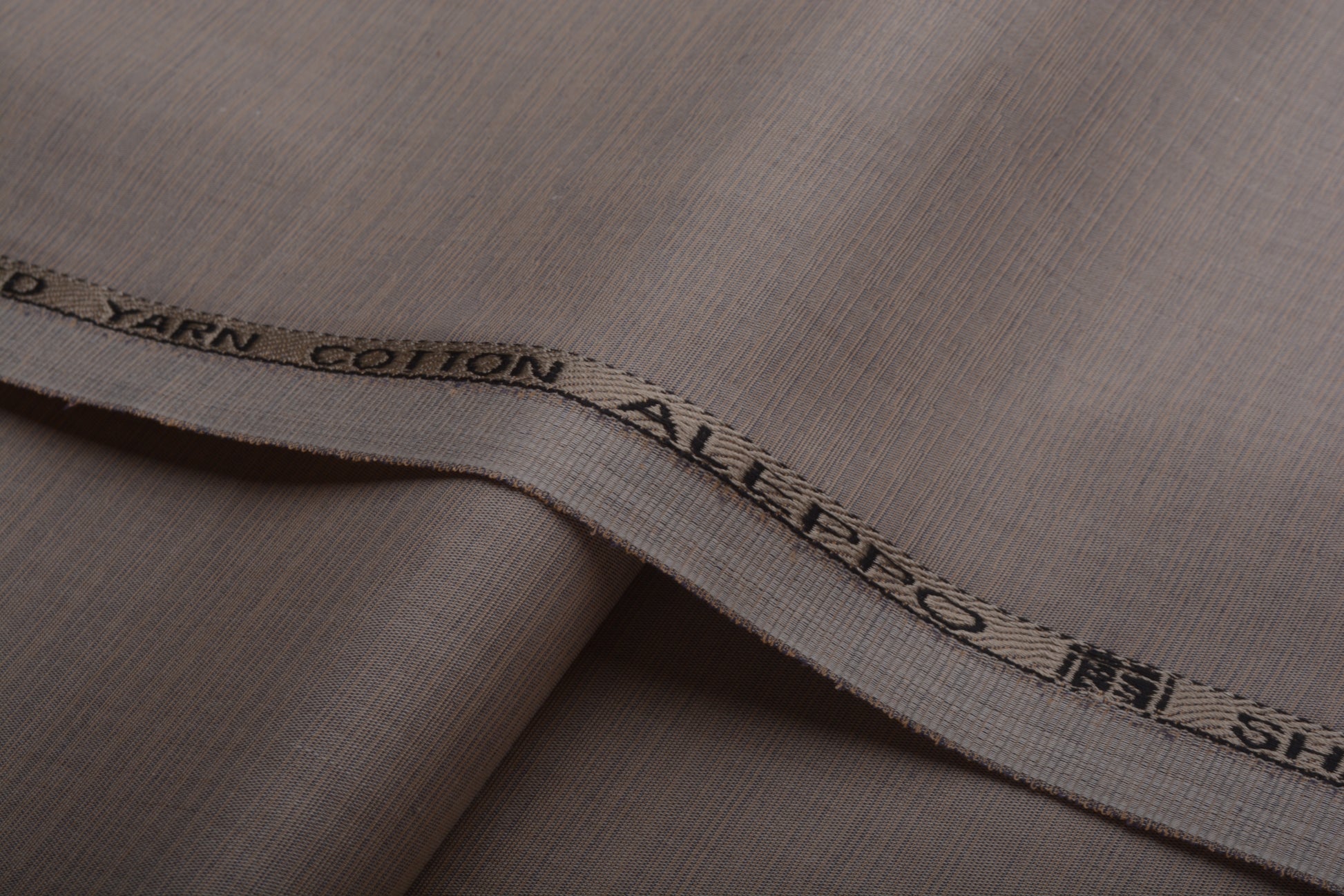 LIGHT TAUPE