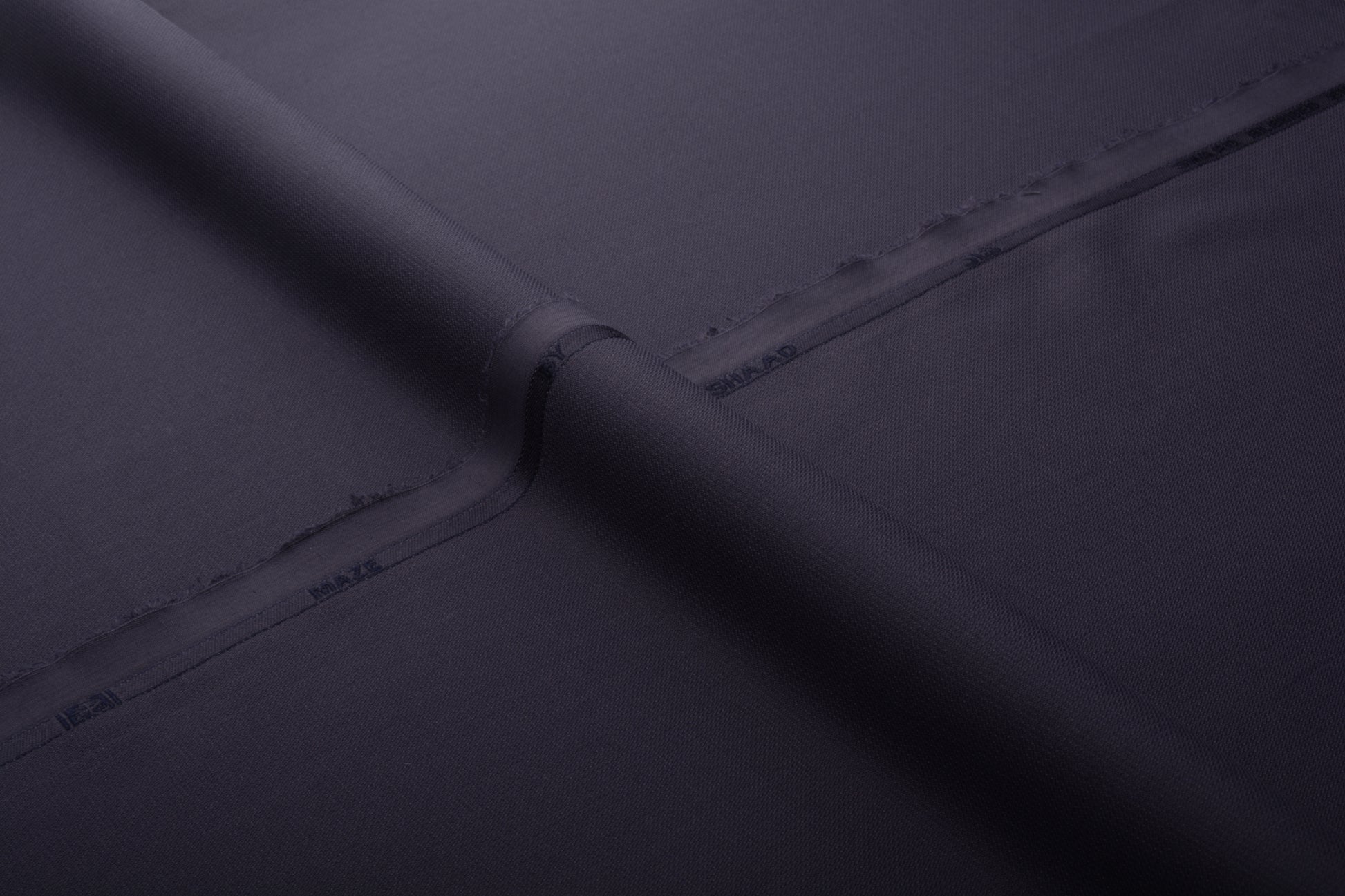 BLUISH GREY