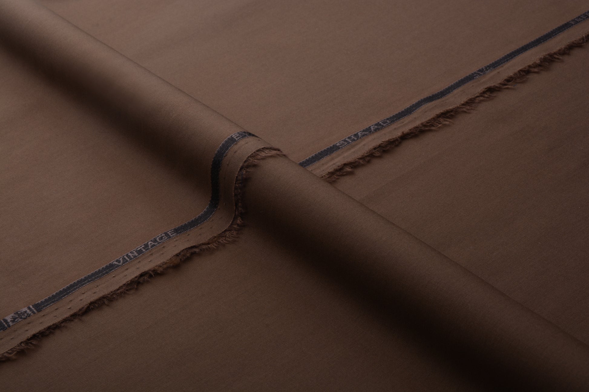 WALNUT BROWN