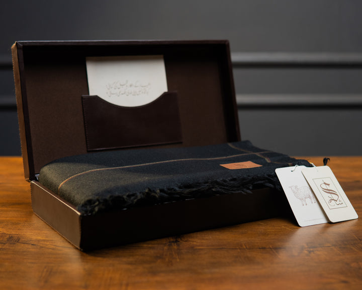 Luxe 100% Lambswool Shawl | Black