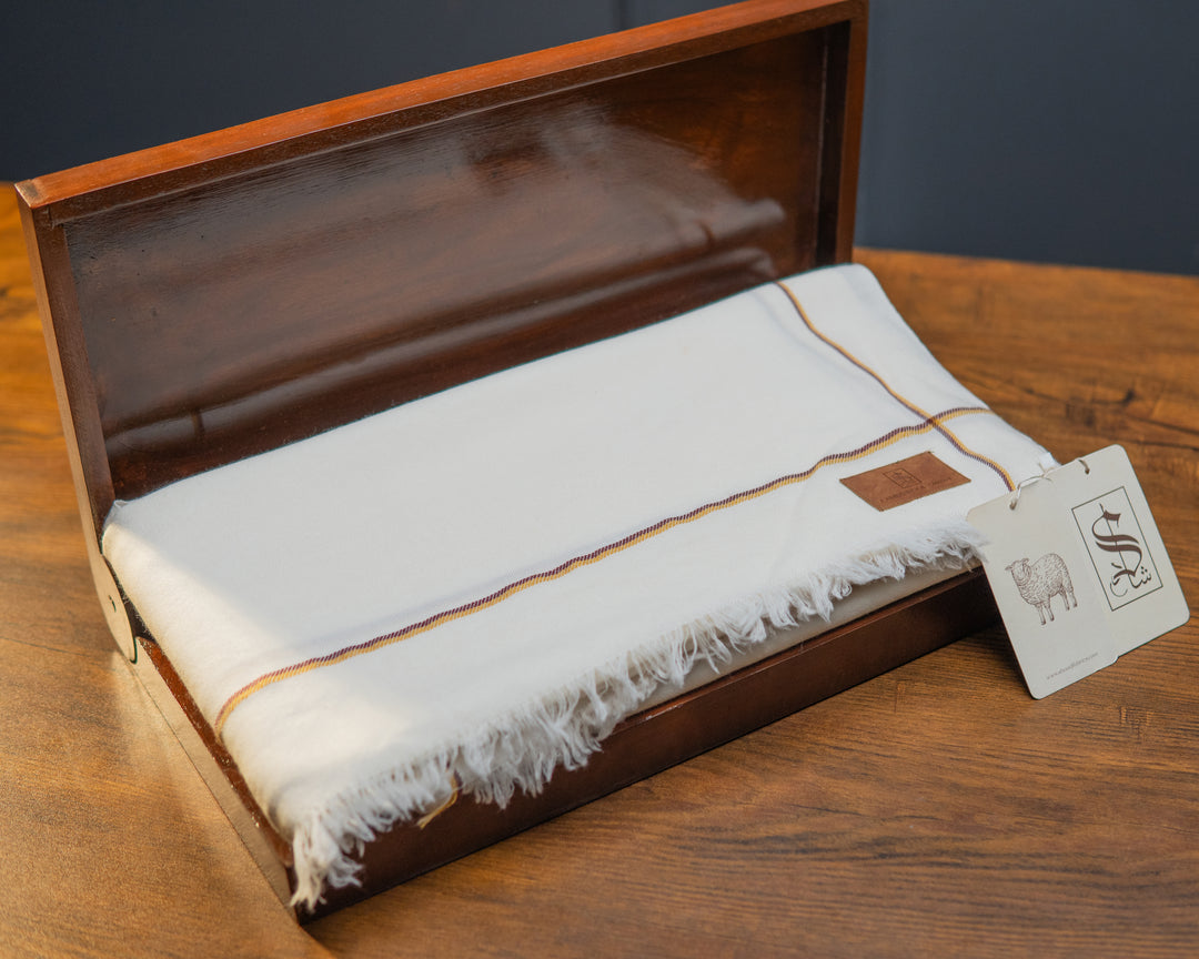 Royal Luxe 100% Lambswool Shawl | Off White